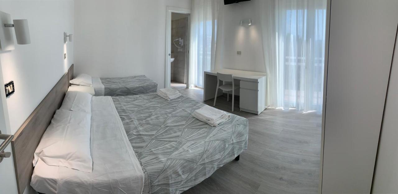 Hotel Laika ริมินี ภายนอก รูปภาพ