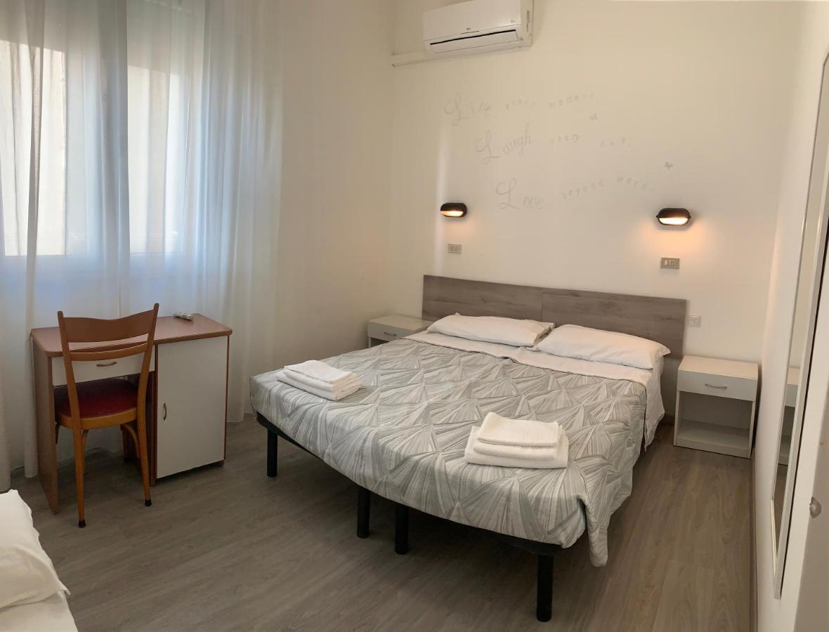 Hotel Laika ริมินี ภายนอก รูปภาพ