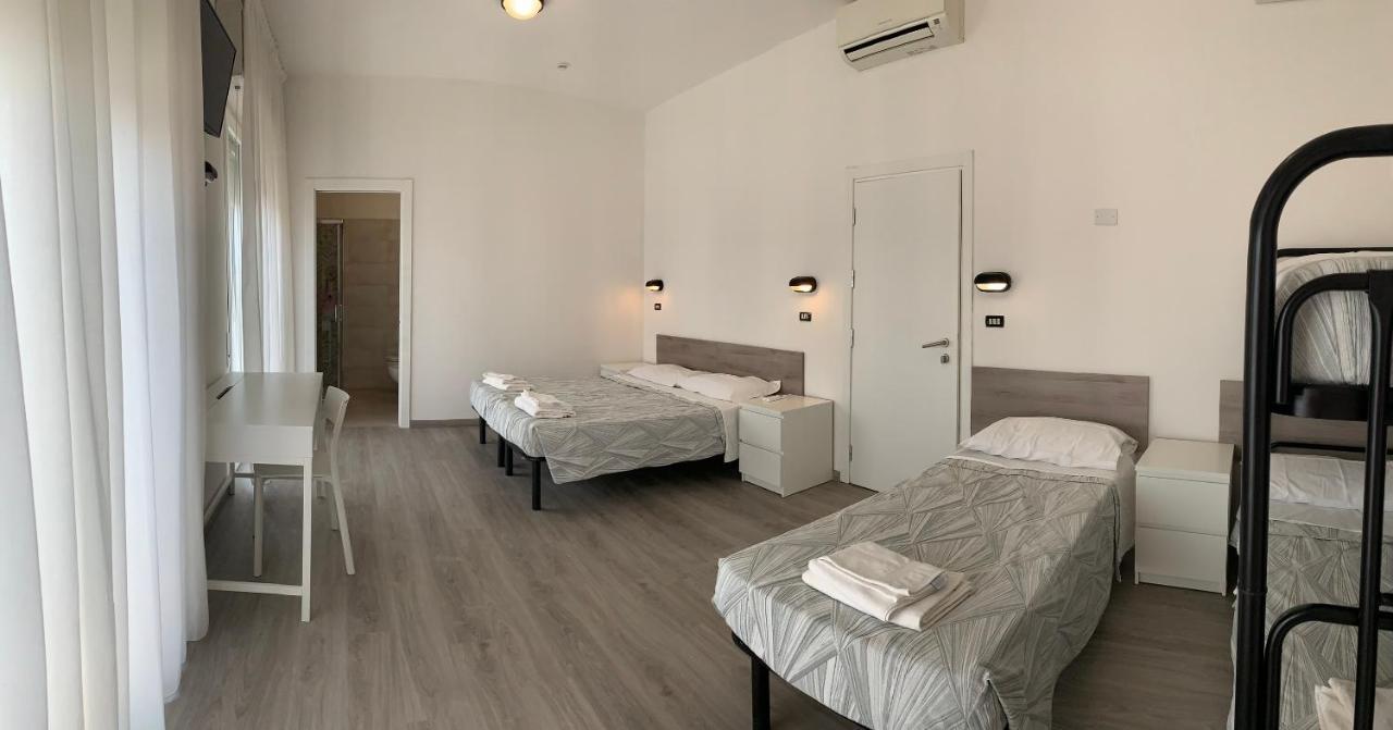 Hotel Laika ริมินี ภายนอก รูปภาพ