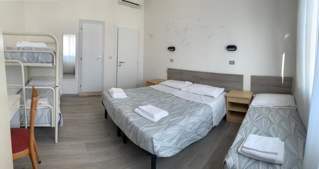 Hotel Laika ริมินี ภายนอก รูปภาพ